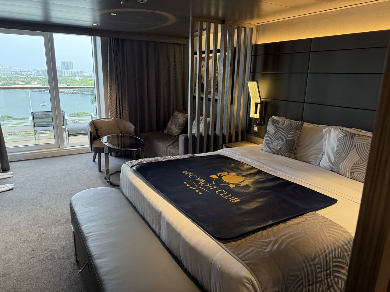 Yacht Club Cabin