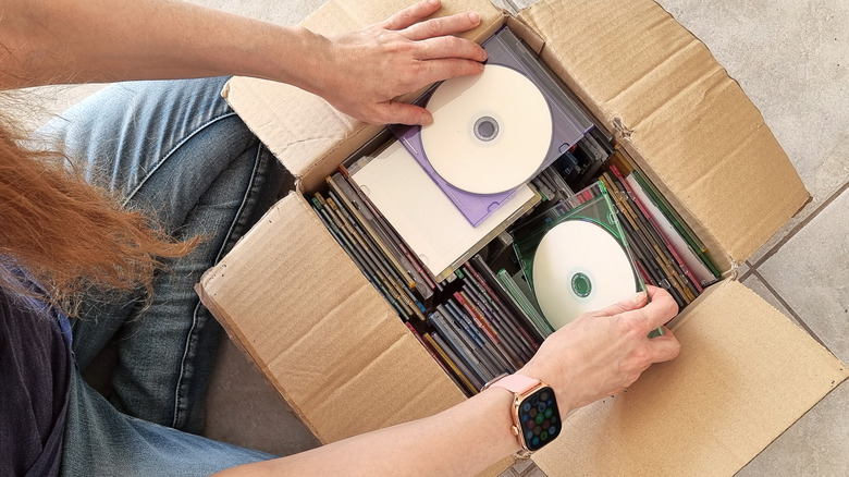 How many songs can a CD hold? It depends