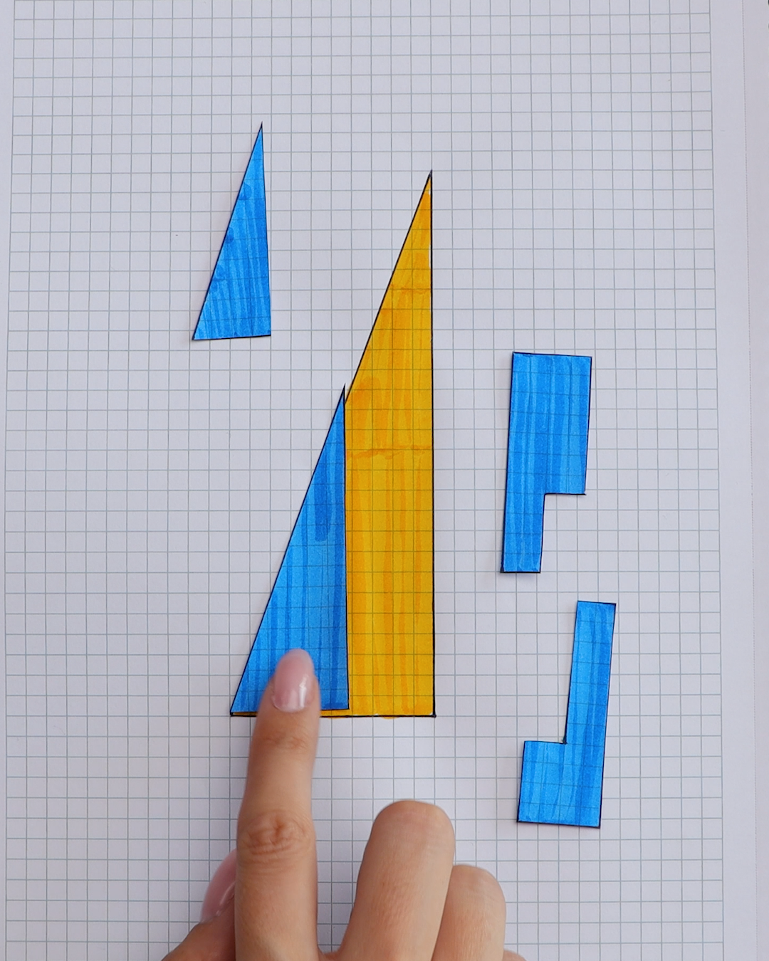 Casse-tête Cubes à Encastrer – 8 Trapèzes Et 8 Triangles – Plateau De Rangement – Livret Défis – Jeu éducatif Logique – Dès 3 Ans