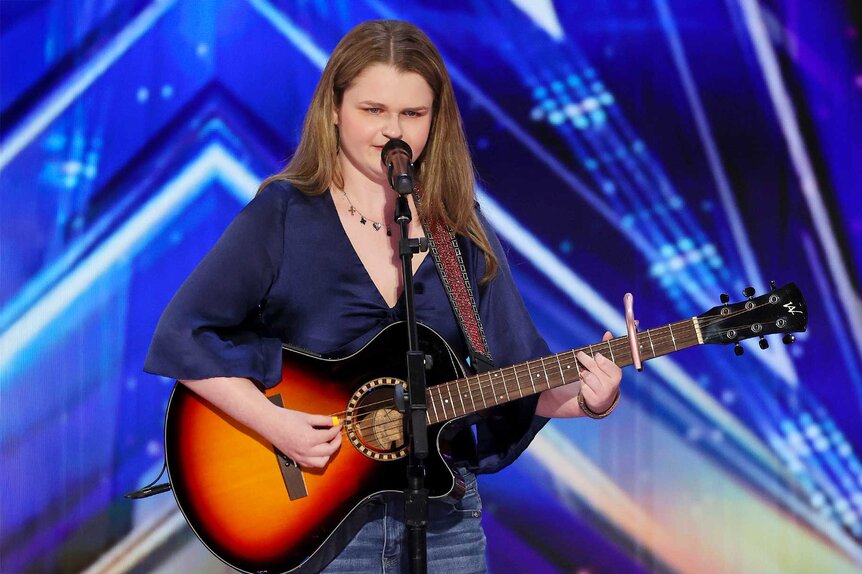 Sarah Hardwig performing on stage during America's Got Talent Season 21 Episode 7.
