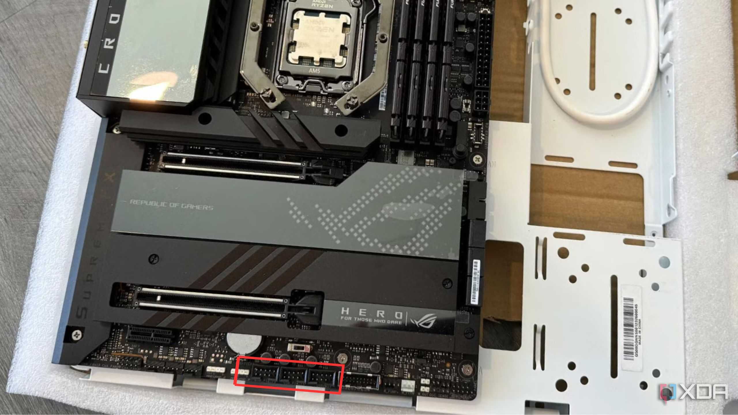 Motherboard USB 2.0 headers.