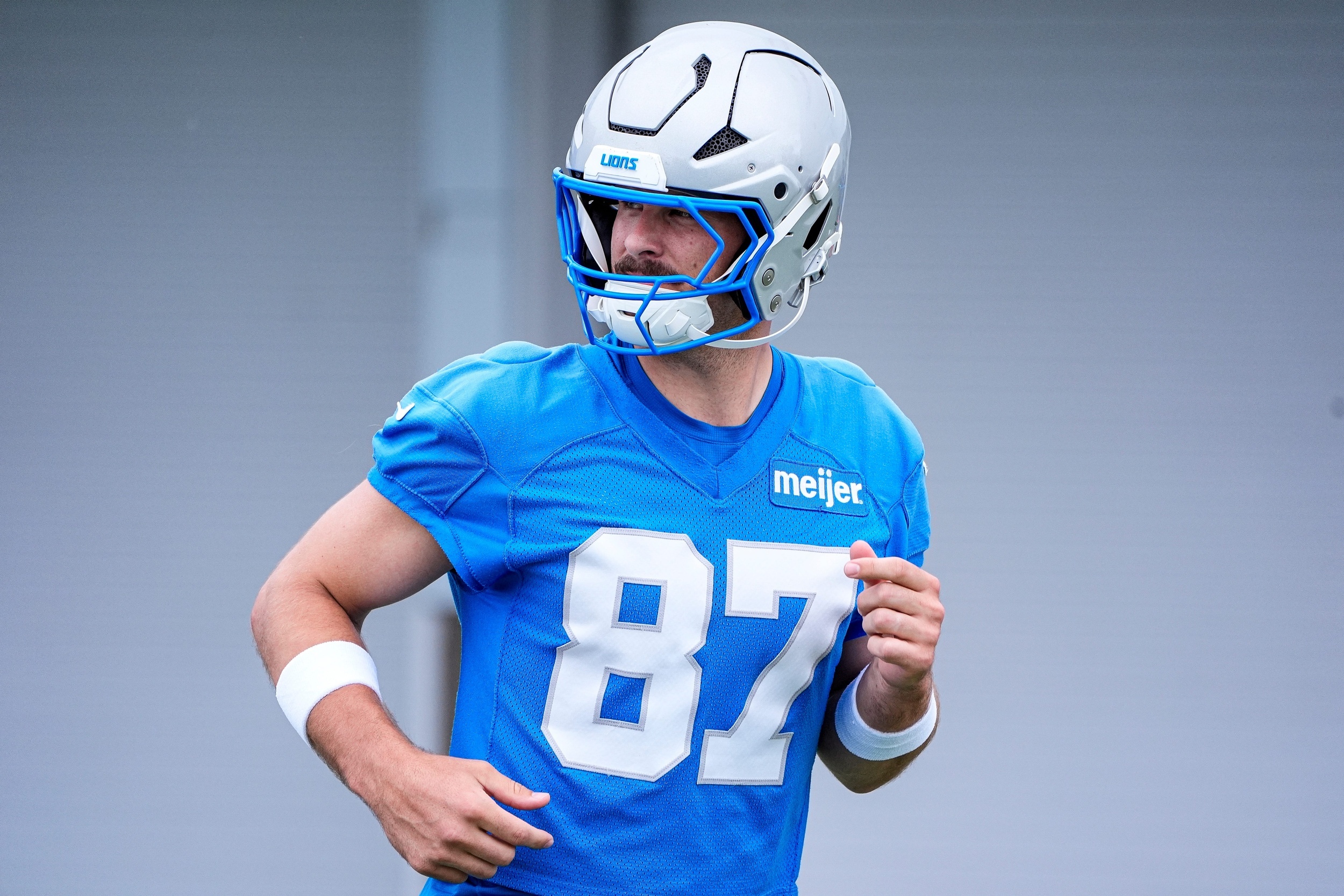 Lions TE Sam LaPorta cleared for training camp