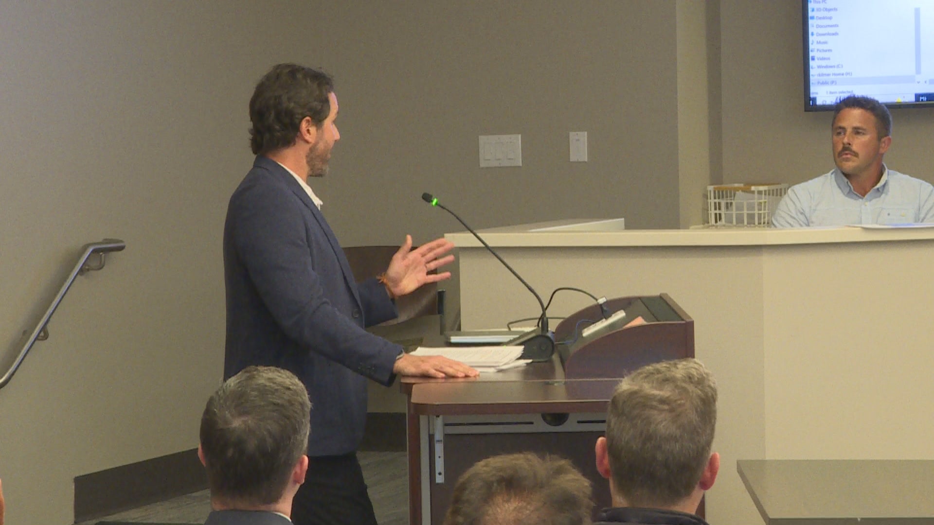 Zionsville residents to fight after plan commission approves new gas station