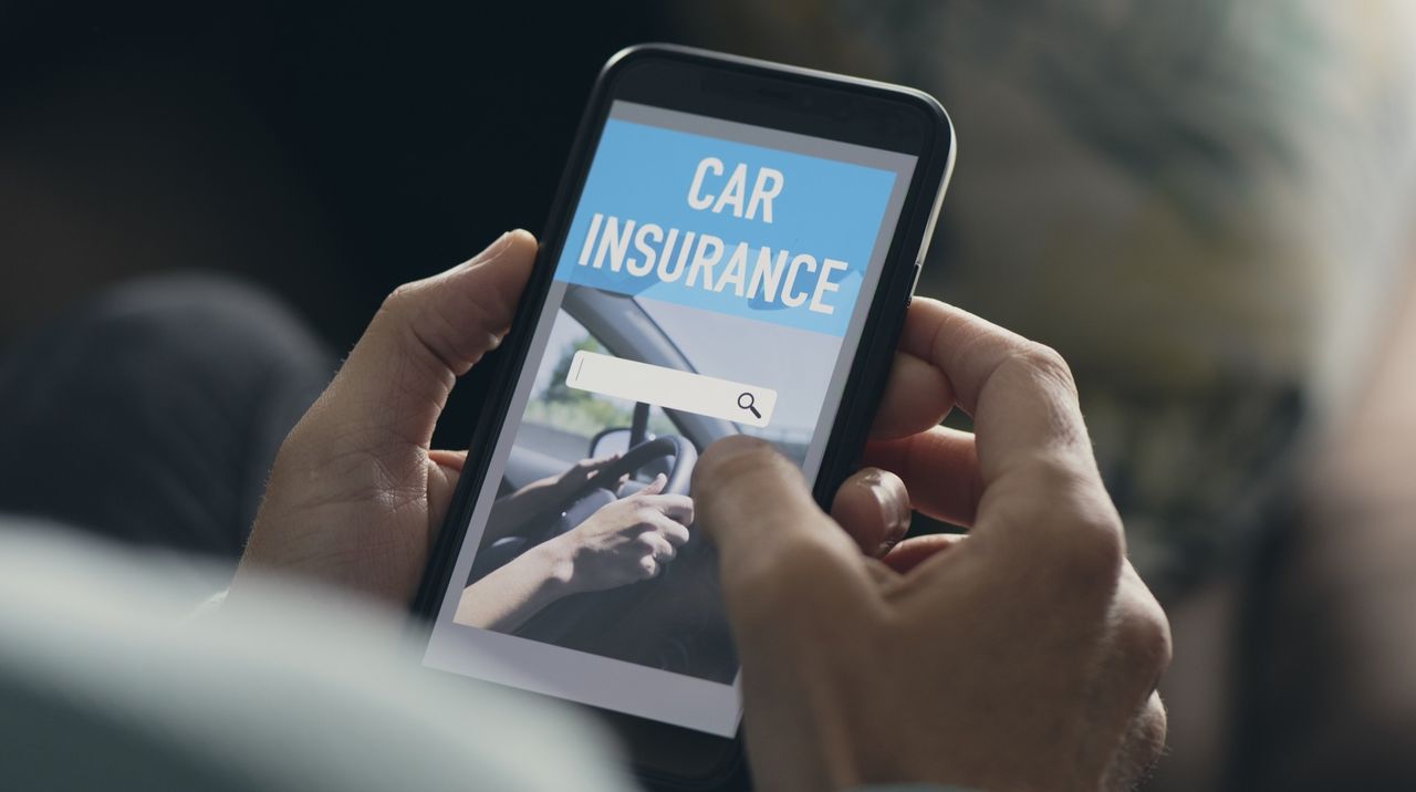 How to switch car insurance the right way