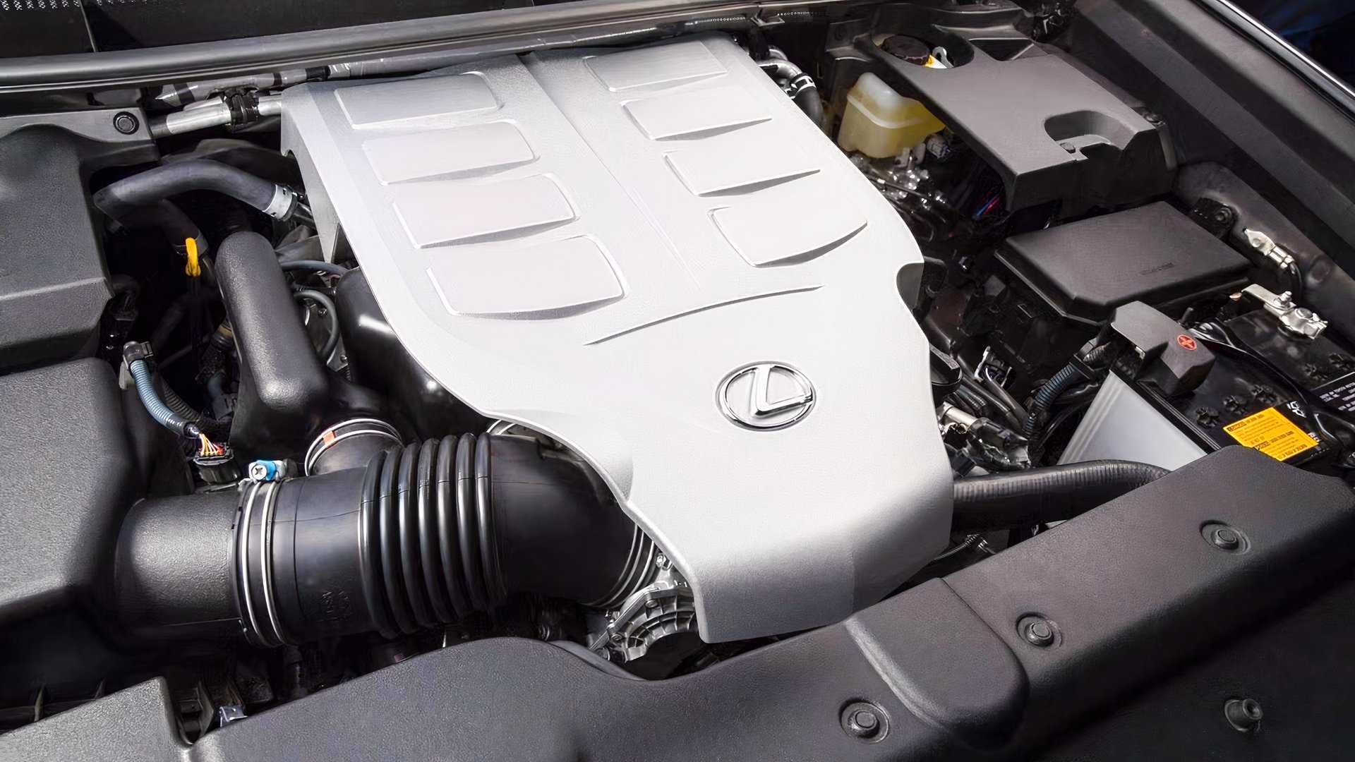 2017 Lexus GX 460 Engine close-up shot