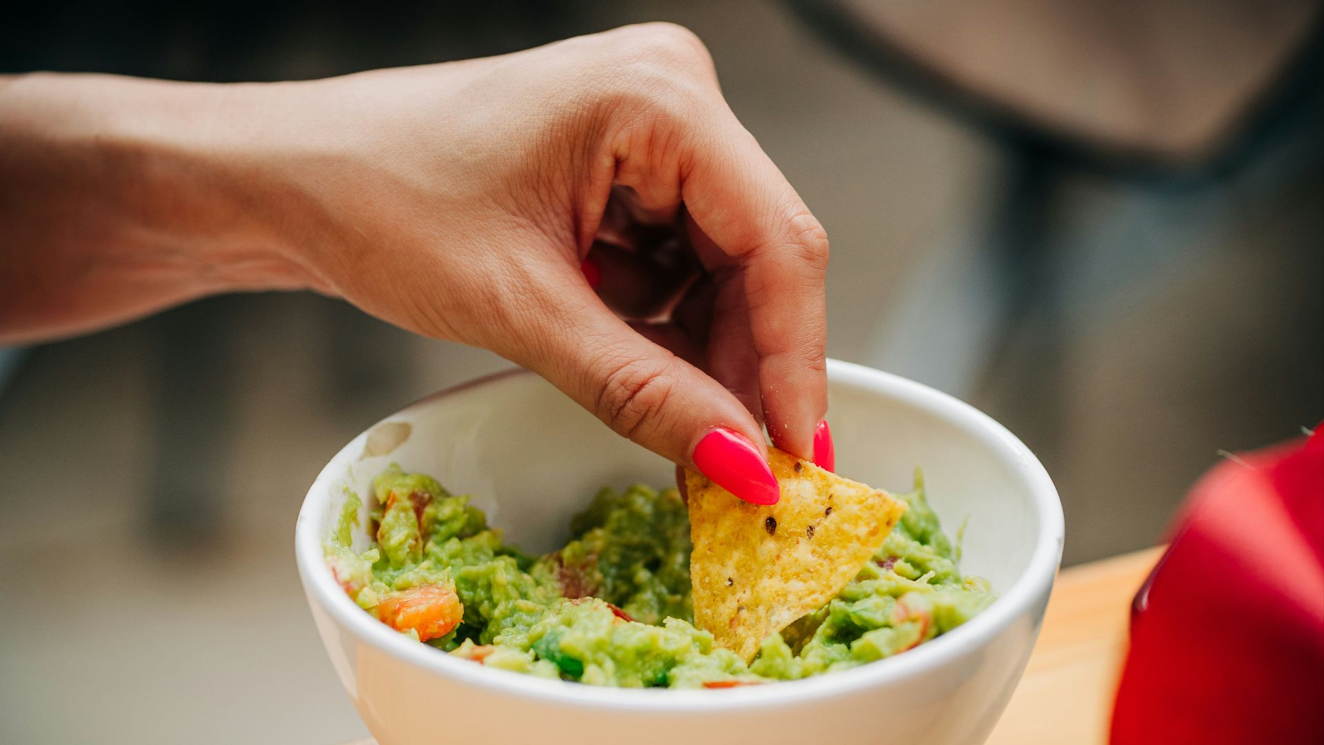 20 foods people keep buying even though they always go bad