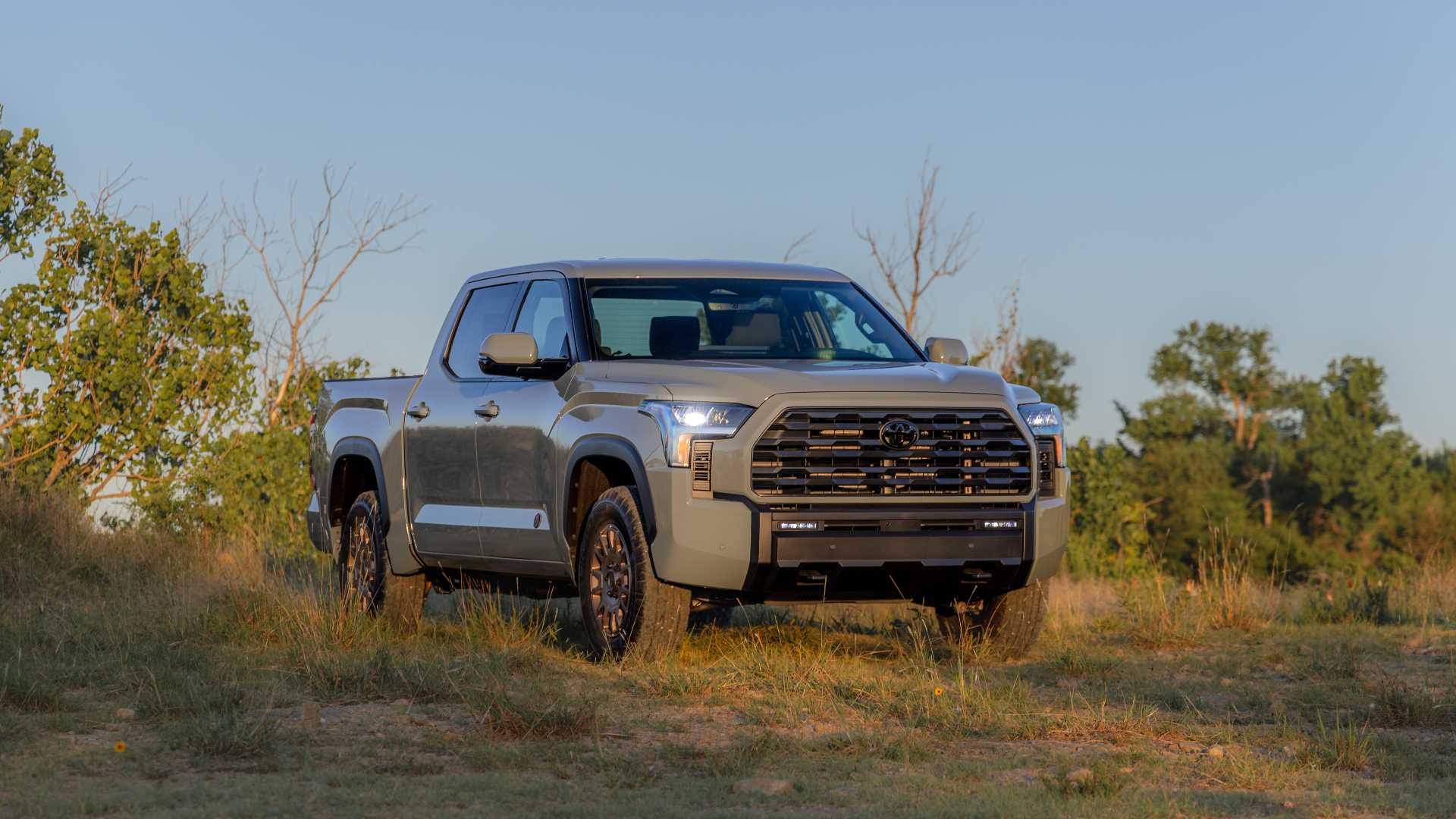 2027-toyota-tundra-trailhunter-24