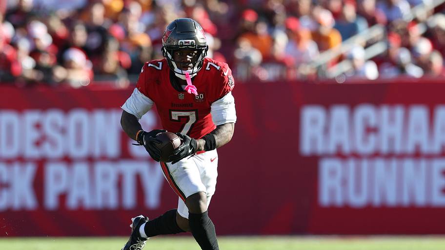 Tampa Bay Buccaneers running back Bucky Irving injury update