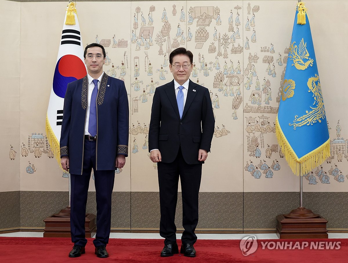 New Kazakh envoy in Seoul