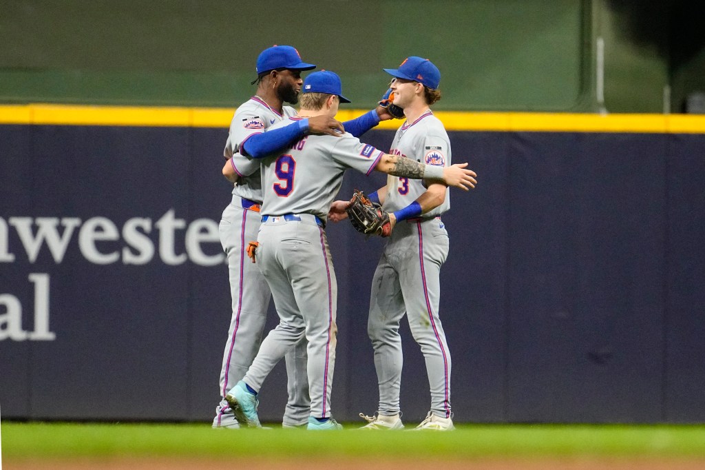Luis Robert Jr. lauds Mets outfield teammates after his mammoth homer: ‘It’s a beautiful thing’