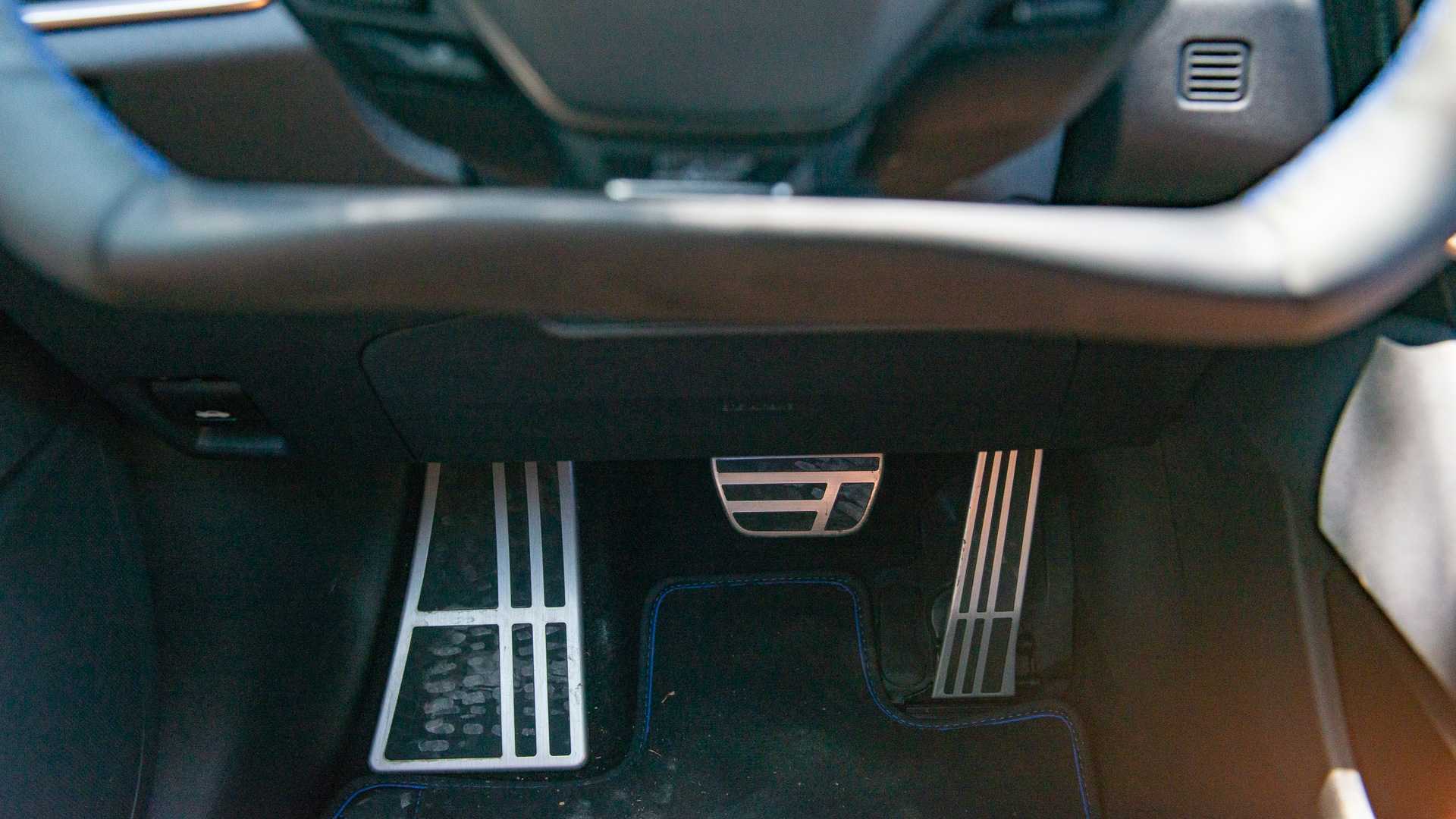 2026 lexus rz 550e f sport awd front-14
