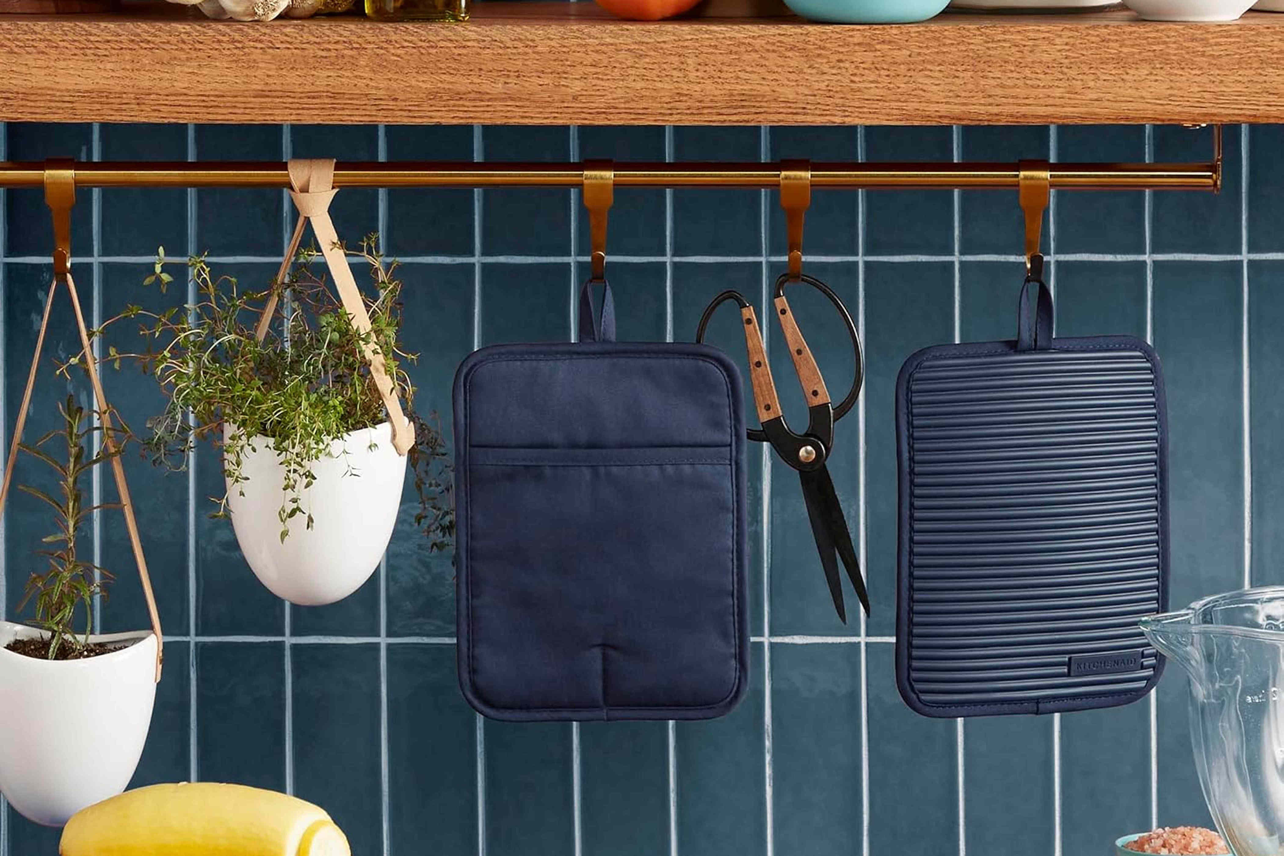 We found the 50 best Amazon kitchen deals under $15, including OXO and KitchenAid — prices start at $4