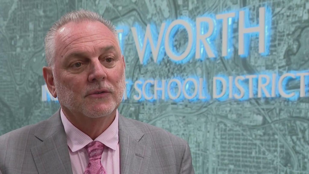 Fort Worth ISD superintendent says teacher vacancies down to about 22 after more than 1,000 staff departures ahead of school year
