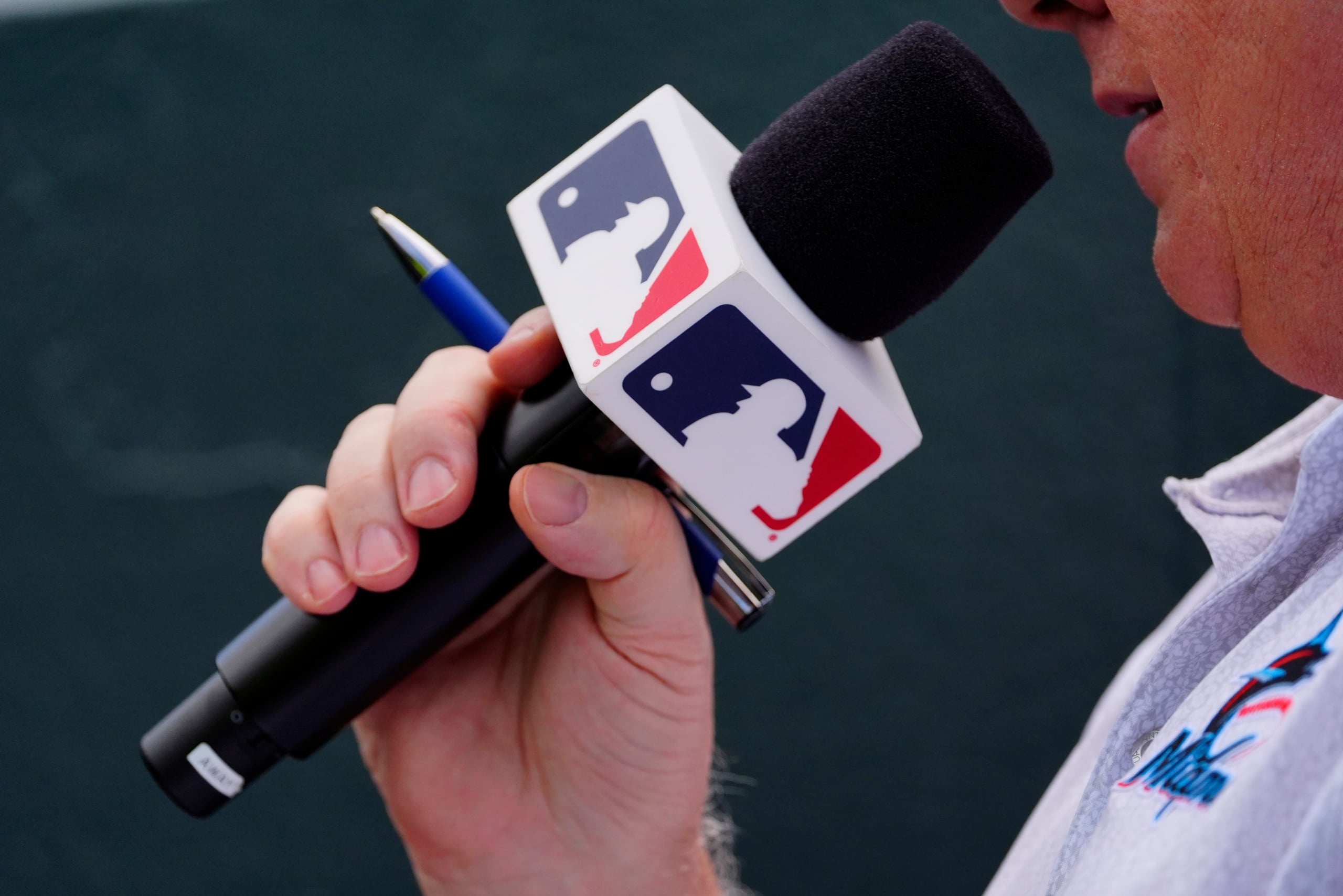 Top MLB insider names #1 most likely trade candidate (95%), names 8 landing spots
