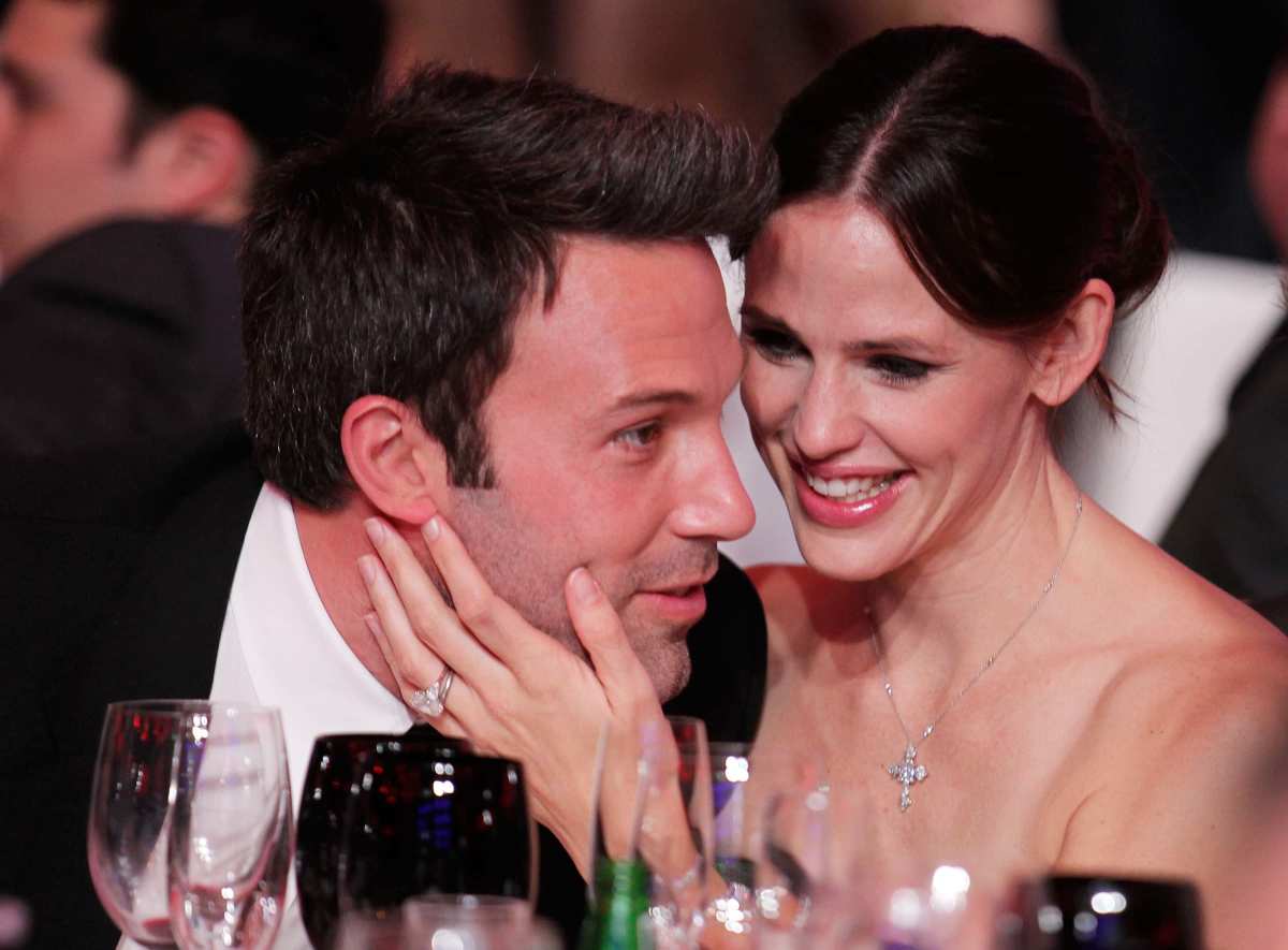 Actor Ben Affleck and actress Jennifer Garner pose during the 16th annual Critics' Choice Movie Awards at the Hollywood Palladium on January 14, 2011, in Los Angeles, California. (Photo by Christopher Polk/Getty Images for VH1)