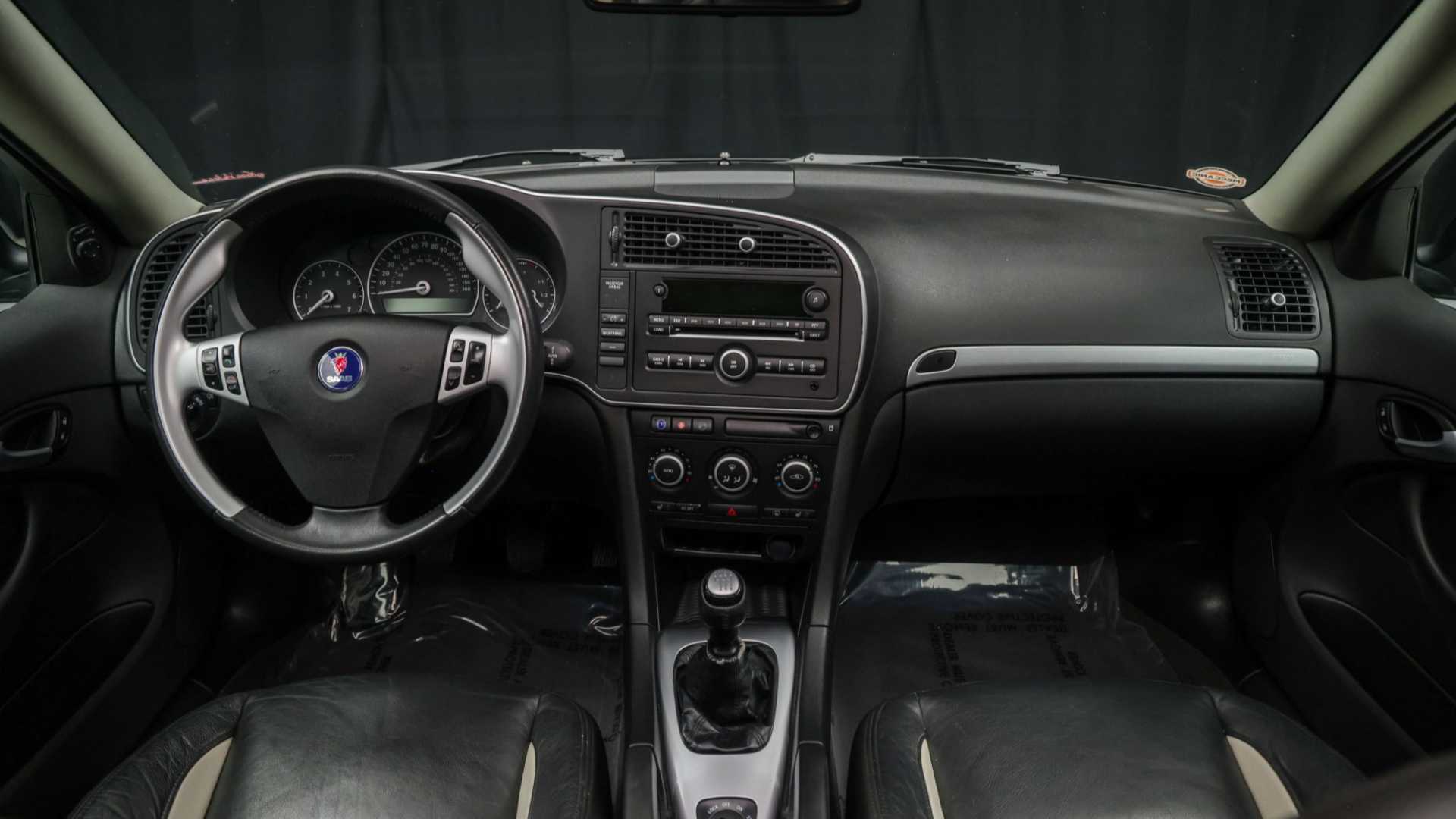2008 Saab 9-3 Aero SportCombi XWD 6-Speed interior dashboard