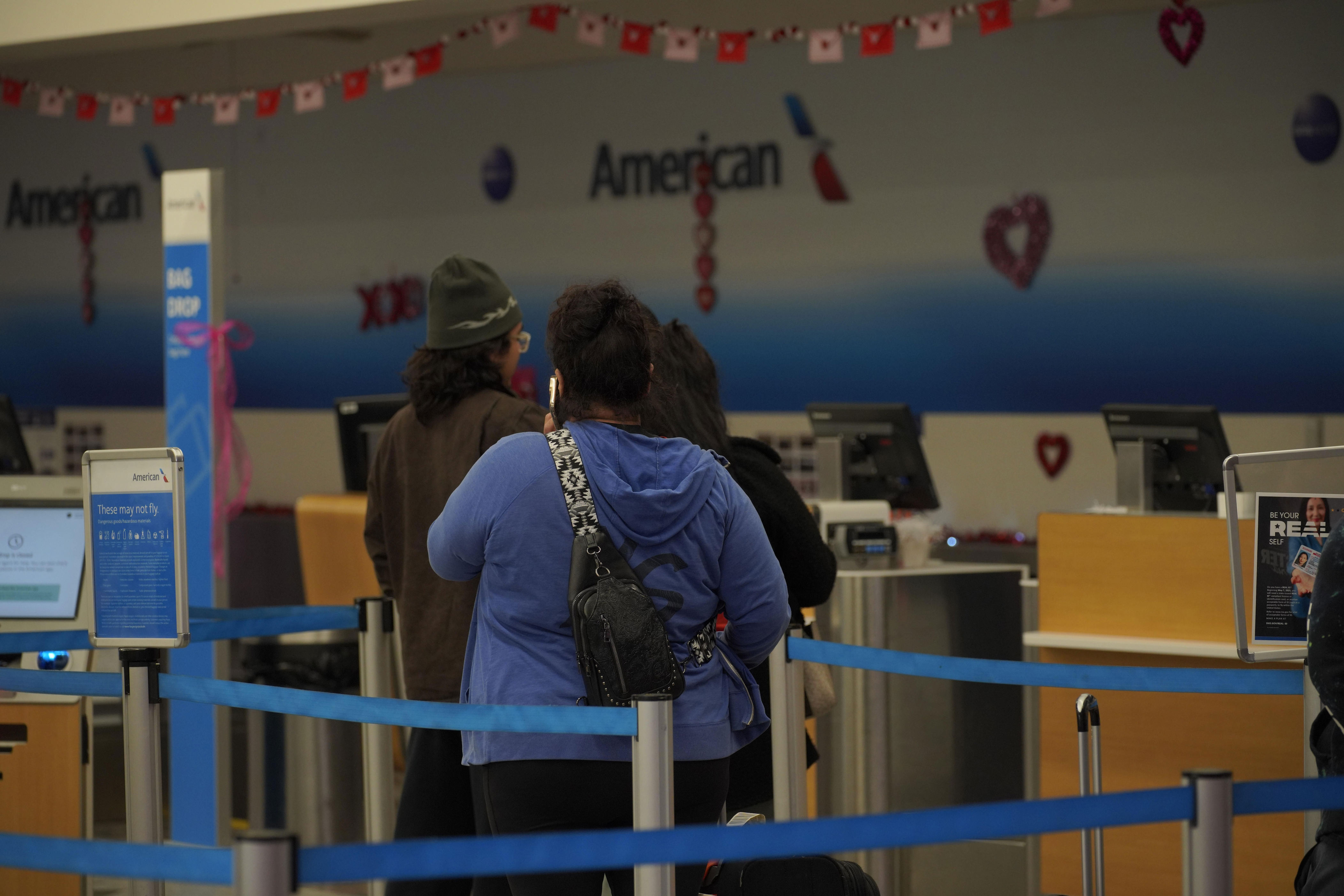 American Airlines and United Airlines take cancellation precautions for East Coast flights with major disruptions expected