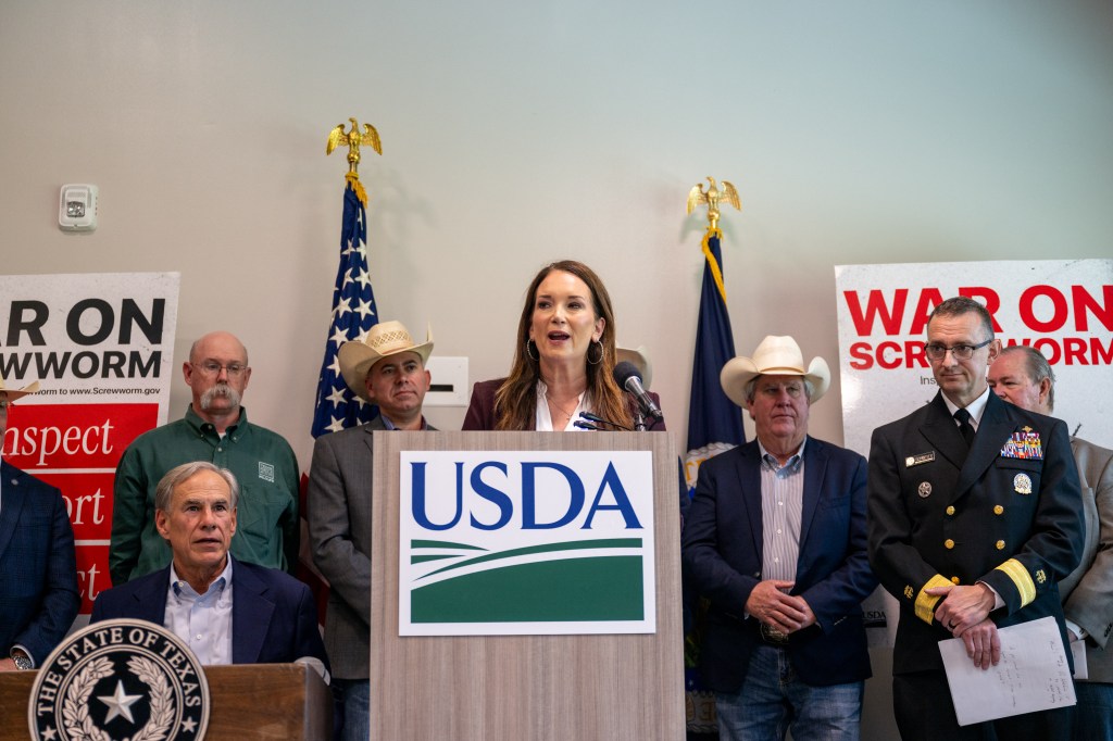 Feds — and a country music star — slam Gov. Hochul’s push to blanket upstate NY farmland with solar energy panels: ‘On-brand elitism’