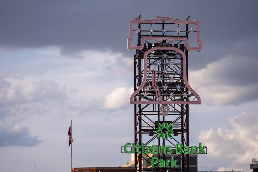 Dodgers-Phillies game on Tuesday begins in rain delay