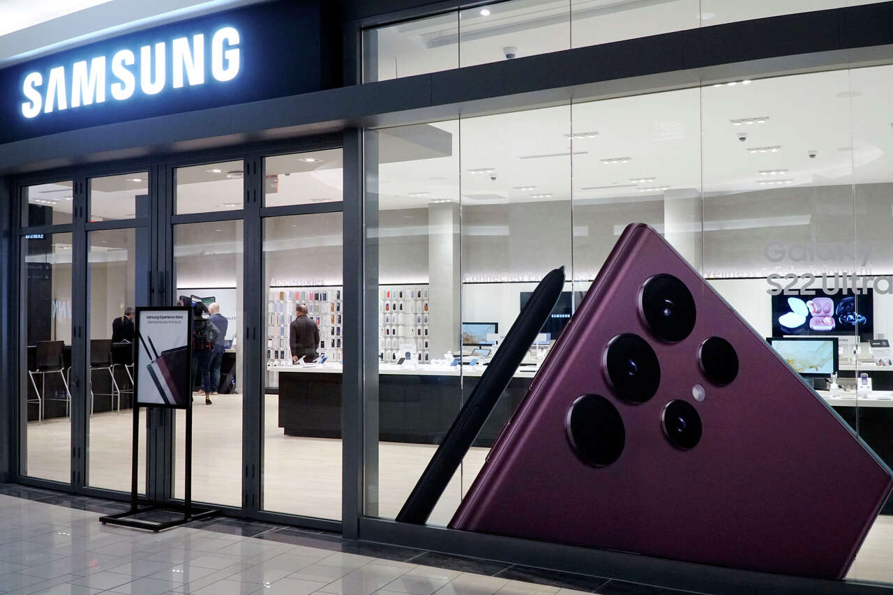 Samsung laying off hundreds as it moves U.S. electronics headquarters to Texas