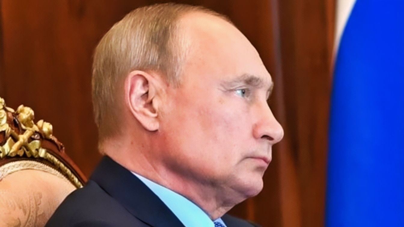 Russia’s hardliners are openly pushing Putin to use tactical nuclear weapons on Ukraine — and the West fears he just might