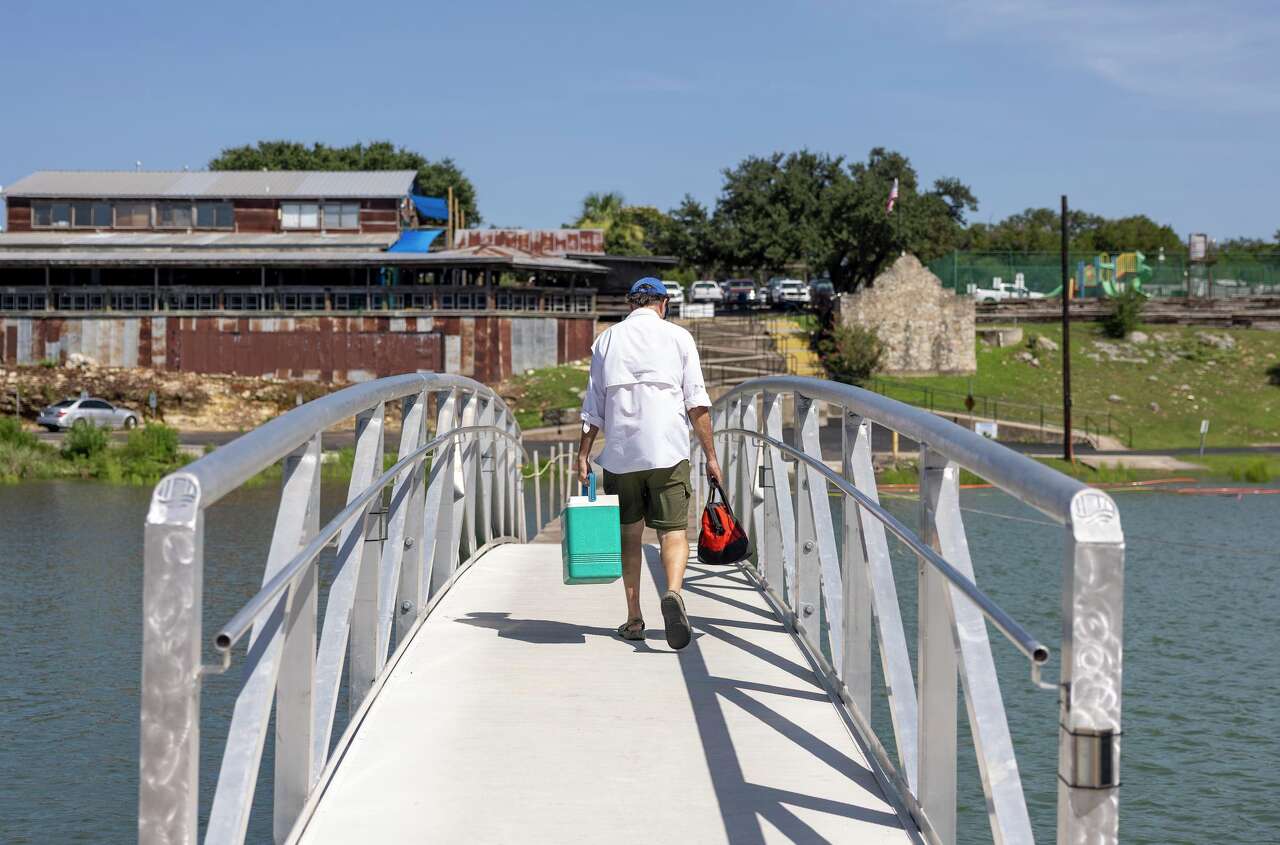 Guadalupe River flooding sends surge into Canyon Lake. See the photos.