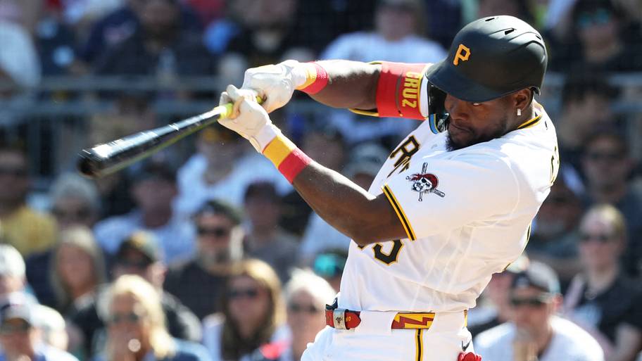 Pittsburgh Pirates center fielder Oneil Cruz