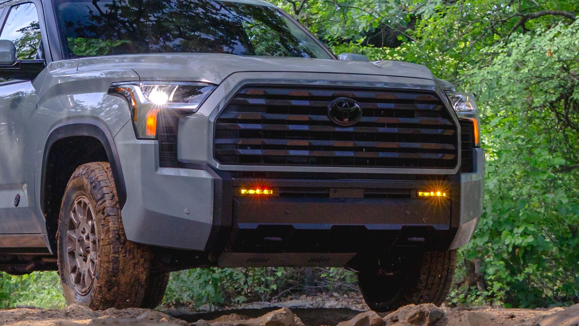 Toyota tiptoes into F-150 Raptor territory with the 2027 Tundra Trailhunter