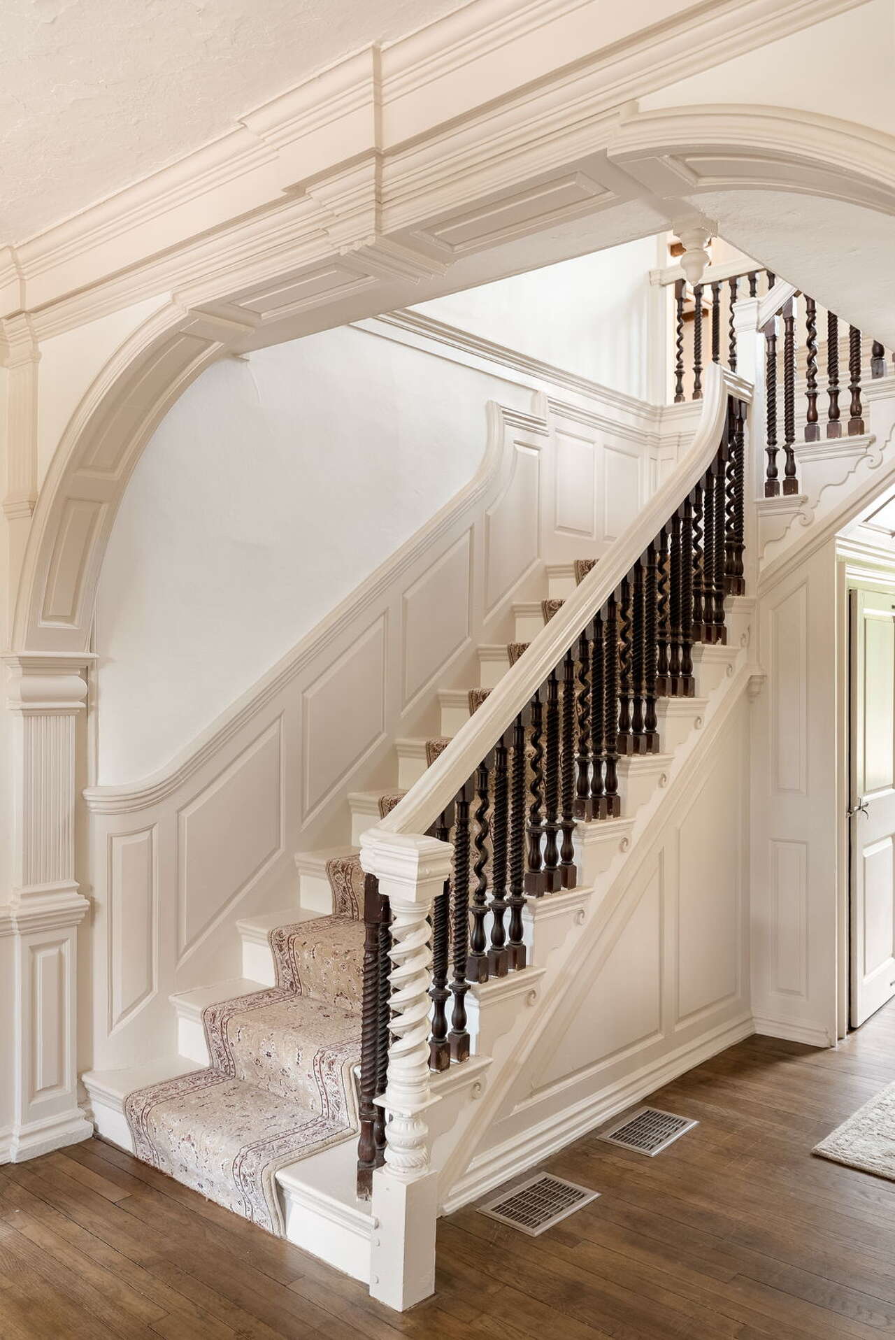 Connecticut home that housed British prisoners, president's relatives lists for $1.45M
