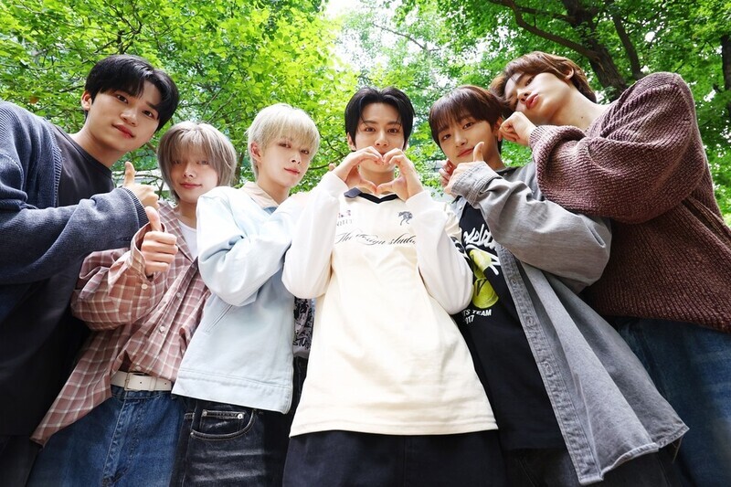 LUN8 says new single "Sneakers" gives group confidence for breakthrough