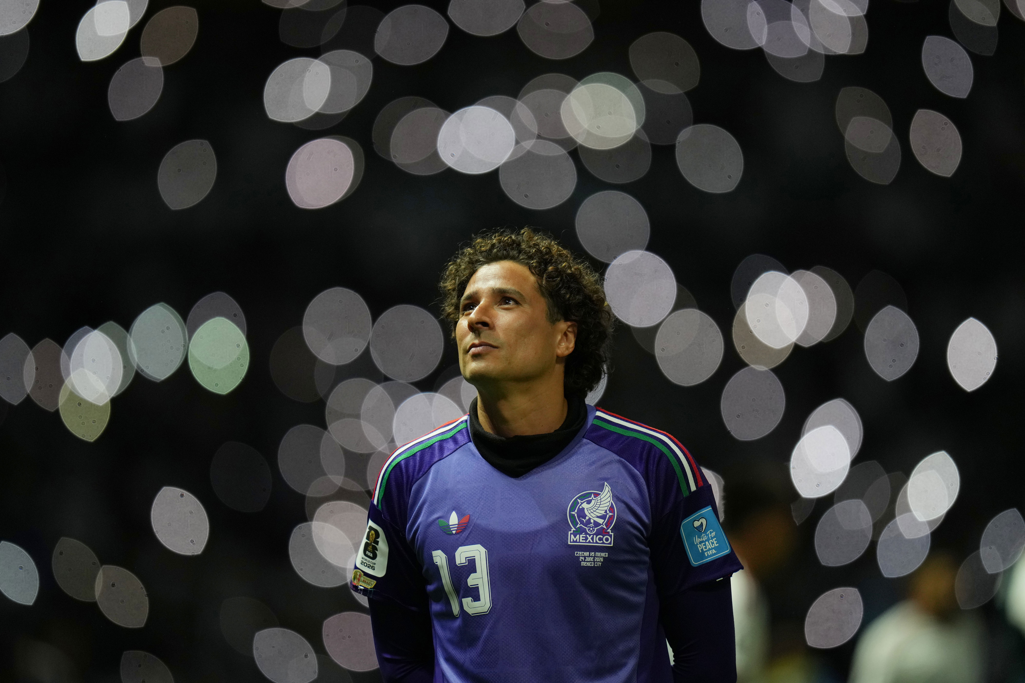 Guillermo Ochoa retires at 41, closing a 22-year career for club and country