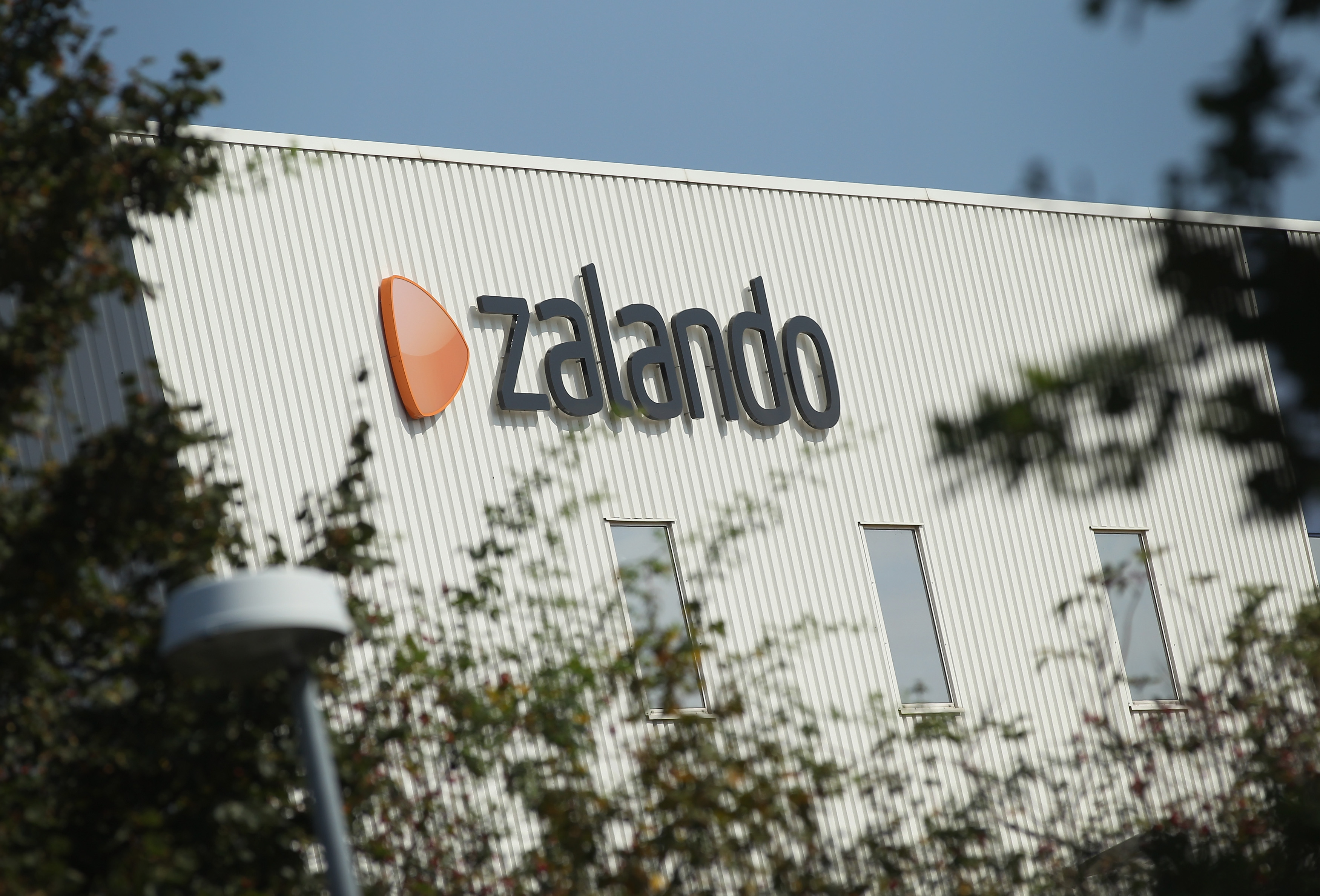 Betting on the future of physical AI, Zalando invests in Sereact