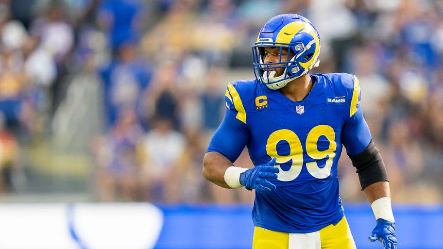 New report suggests Aaron Donald isn’t expected to sign with Rams anytime soon