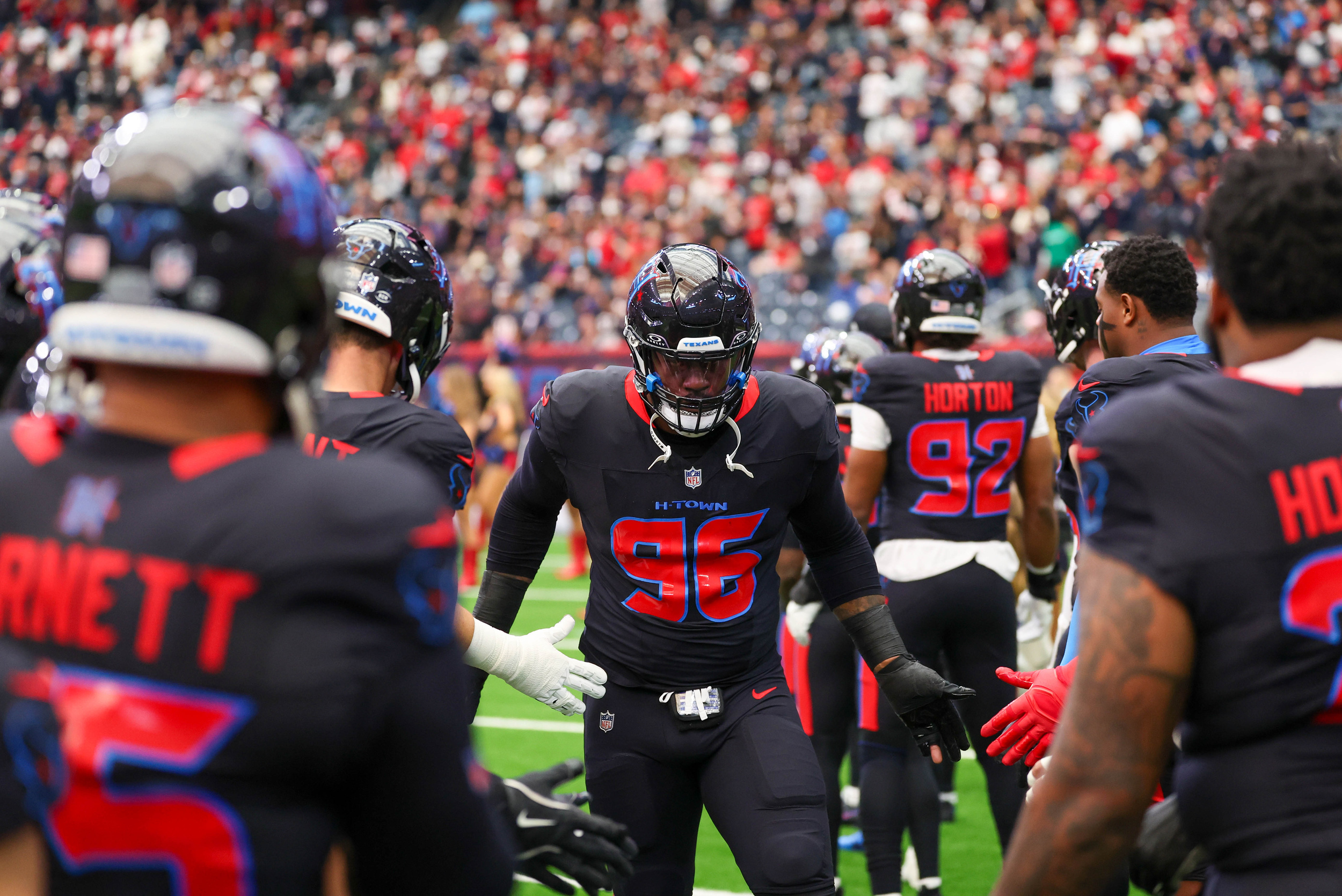 DL Denico Autry expected to retire