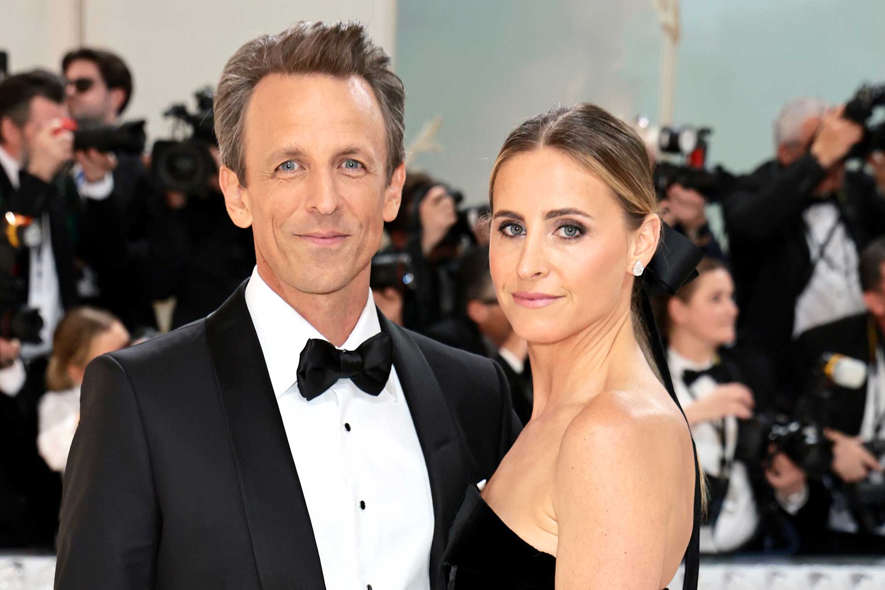 Seth Meyers & his wife went to Taylor Swift's wonderful wedding with two famous pals