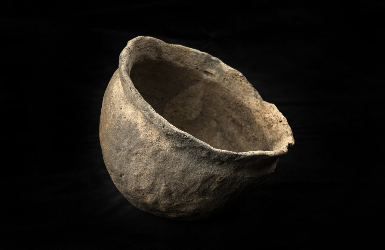 Students unearth rare, centuries-old pot at Florida Spanish mission site