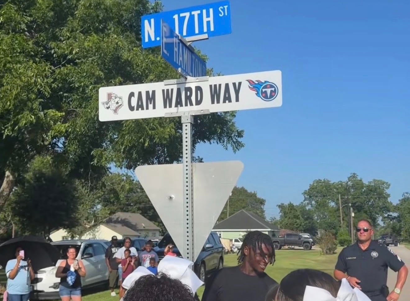 Tennessee Titans QB Cam Ward's Texas hometown officially renames a street in his honor, though 1 branding snag stands out