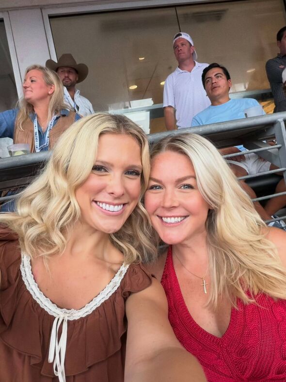 Karoline attended the show with friends