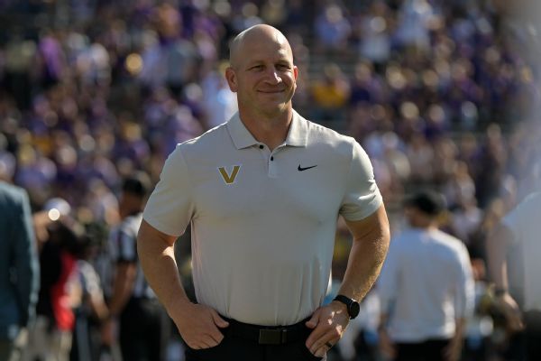 Vanderbilt's next QB1 doesn't need to perform like Pavia, says Lea