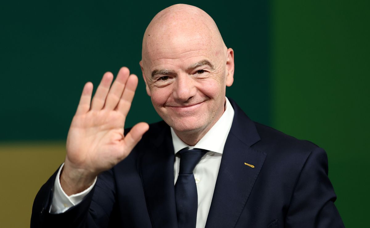 FIFA president Gianni Infantino congratulates Spain, Argentina after their 2026 World Cup campaigns