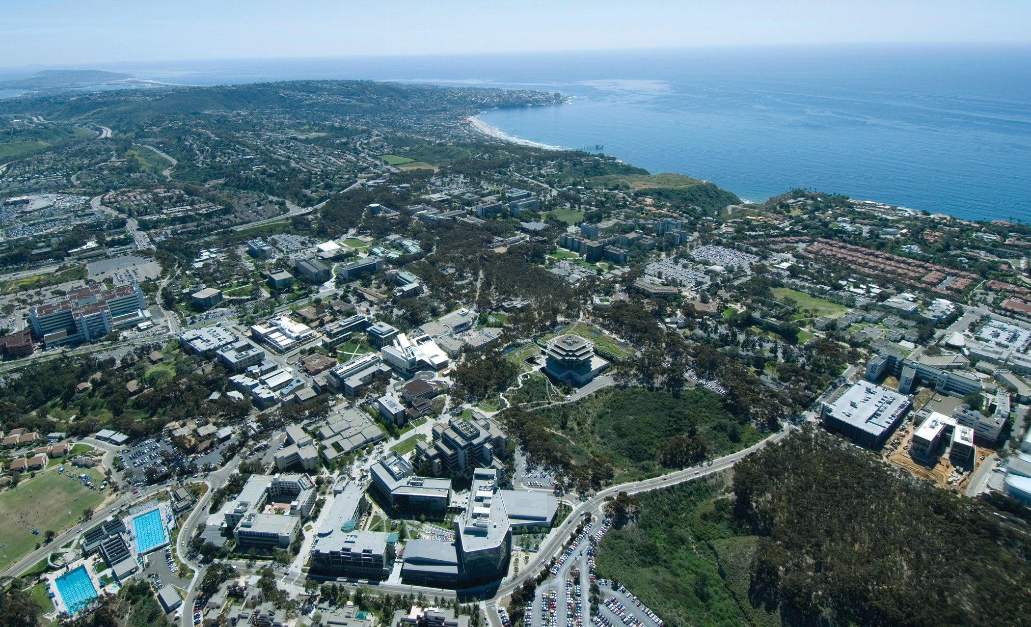 DOJ accuses UC San Diego of racial discrimination in medical school admissions