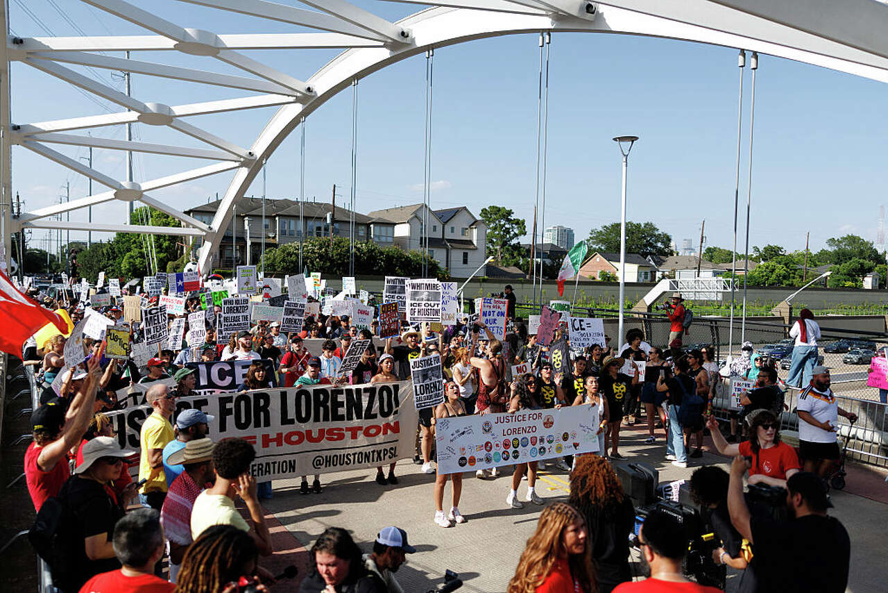 Witnesses in Houston ICE shooting now fighting their own detention