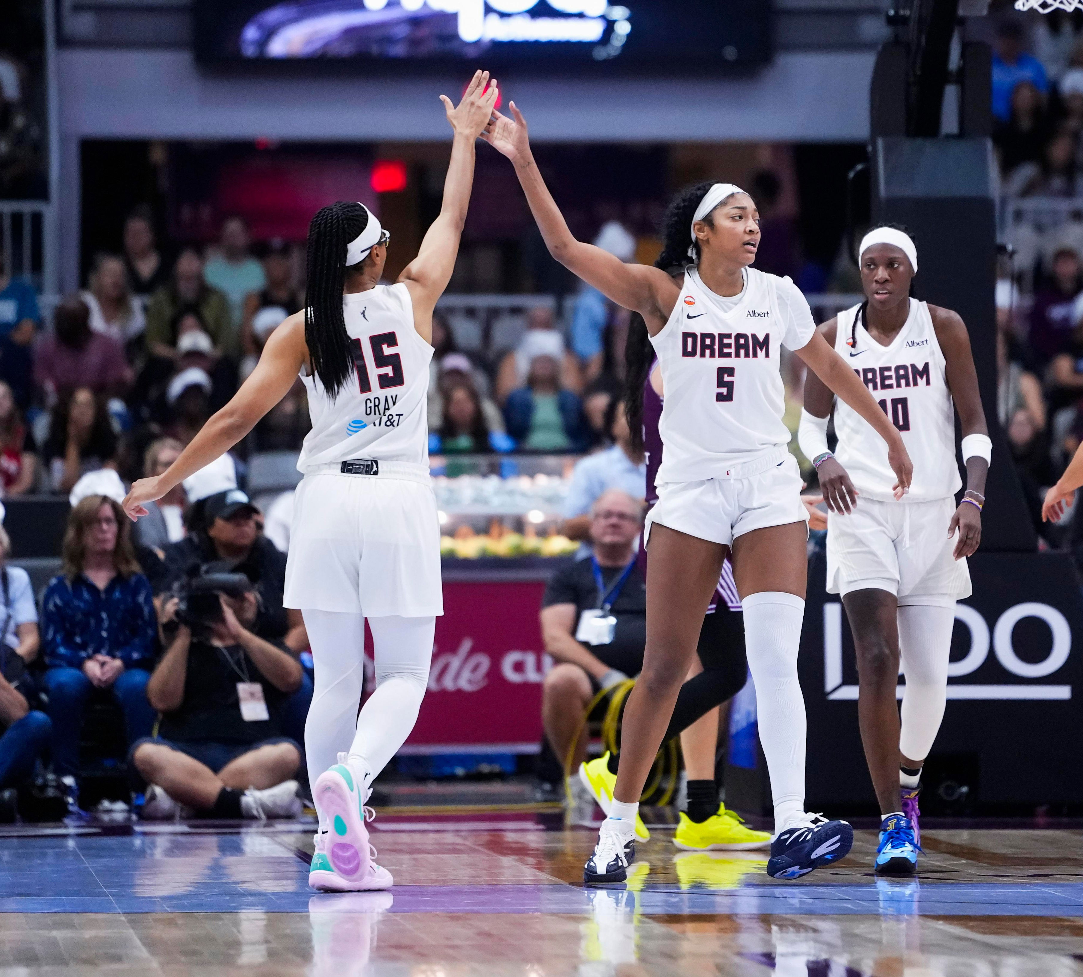 These are the best five-player lineups of the 2026 WNBA season