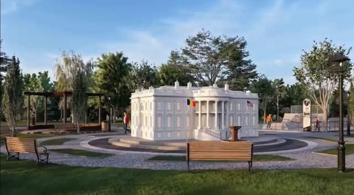 Also in the park: a miniature White House, which notably is being planned without a ballroom. / Bucharest District 4 Mayor Daniel Băluță