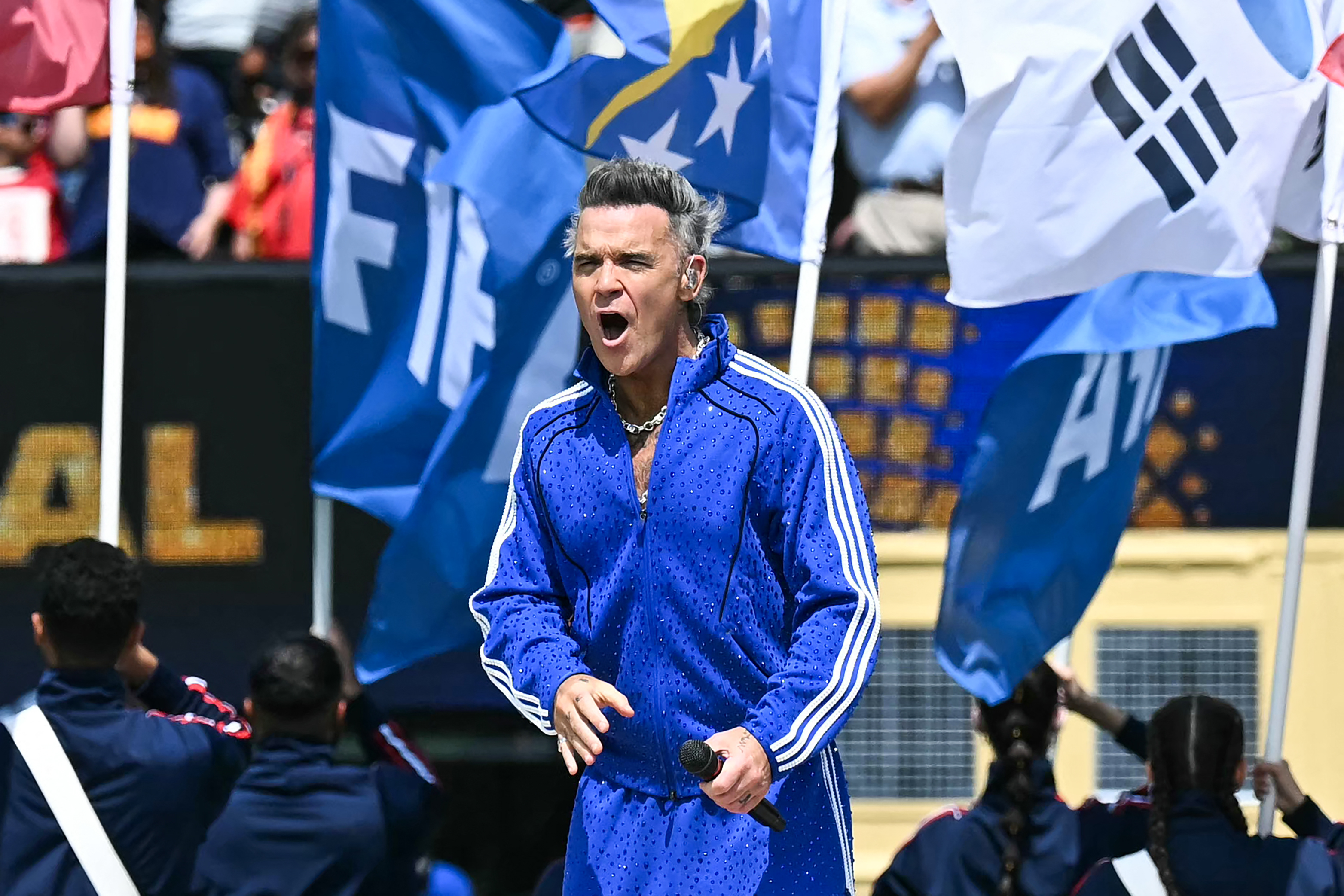 Robbie Williams says viral World Cup 'white substance' was a Nicorette mint
