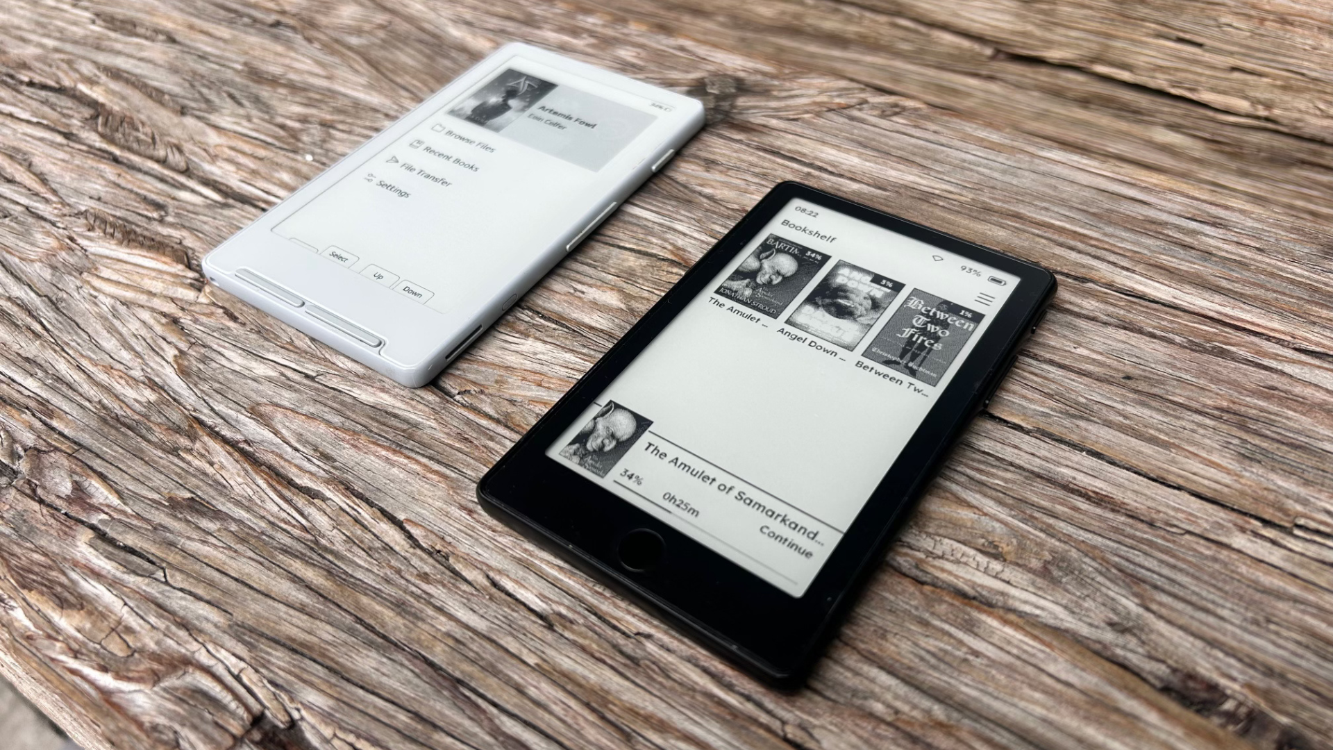Xteink X4 Pro Review: I Didn't Think I Could Love a Pocket-Sized E-Reader More