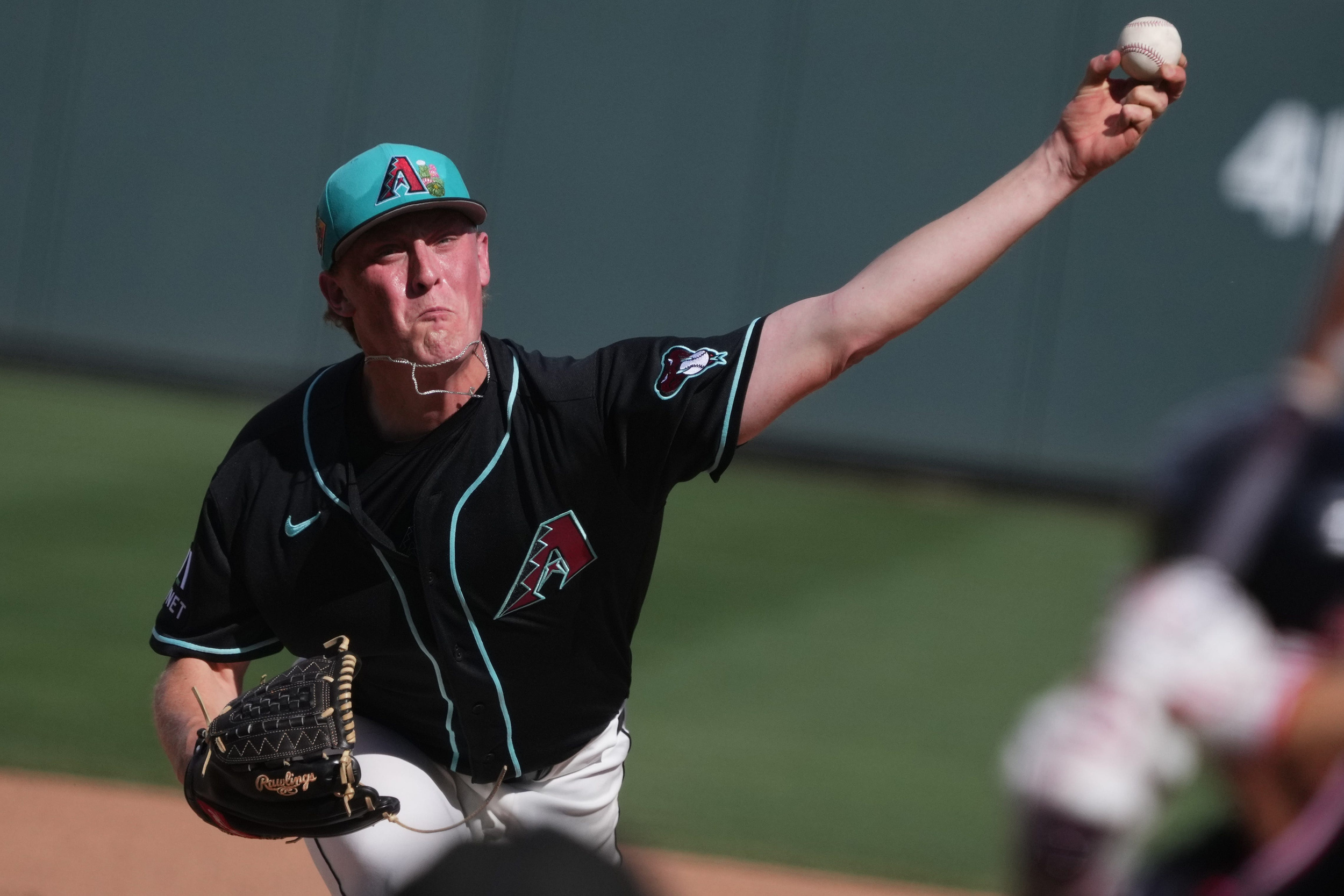 D-Backs recall Kohl Drake, Gerardo Carrillo for MLB debuts