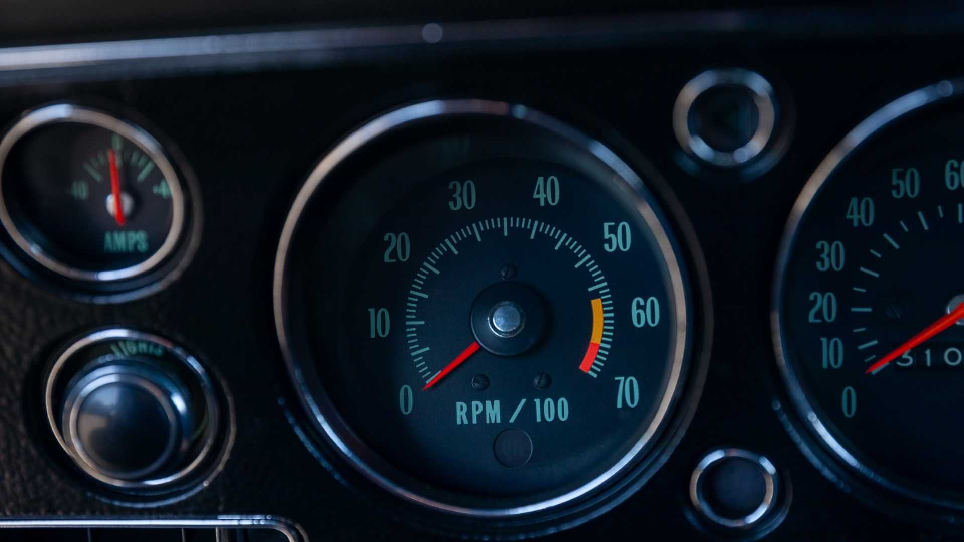 1970 Chevrolet Chevelle LS6 Convertible gauges