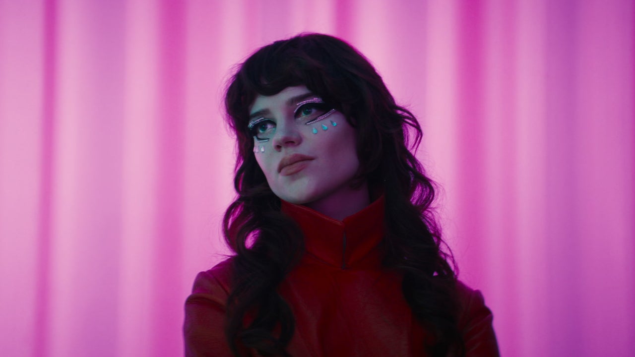 Her private hell review