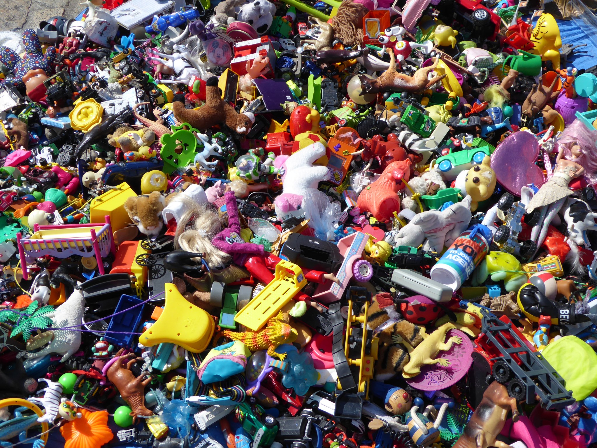 Woman looks through 1990s toys mom kept for decades—shock at what she finds